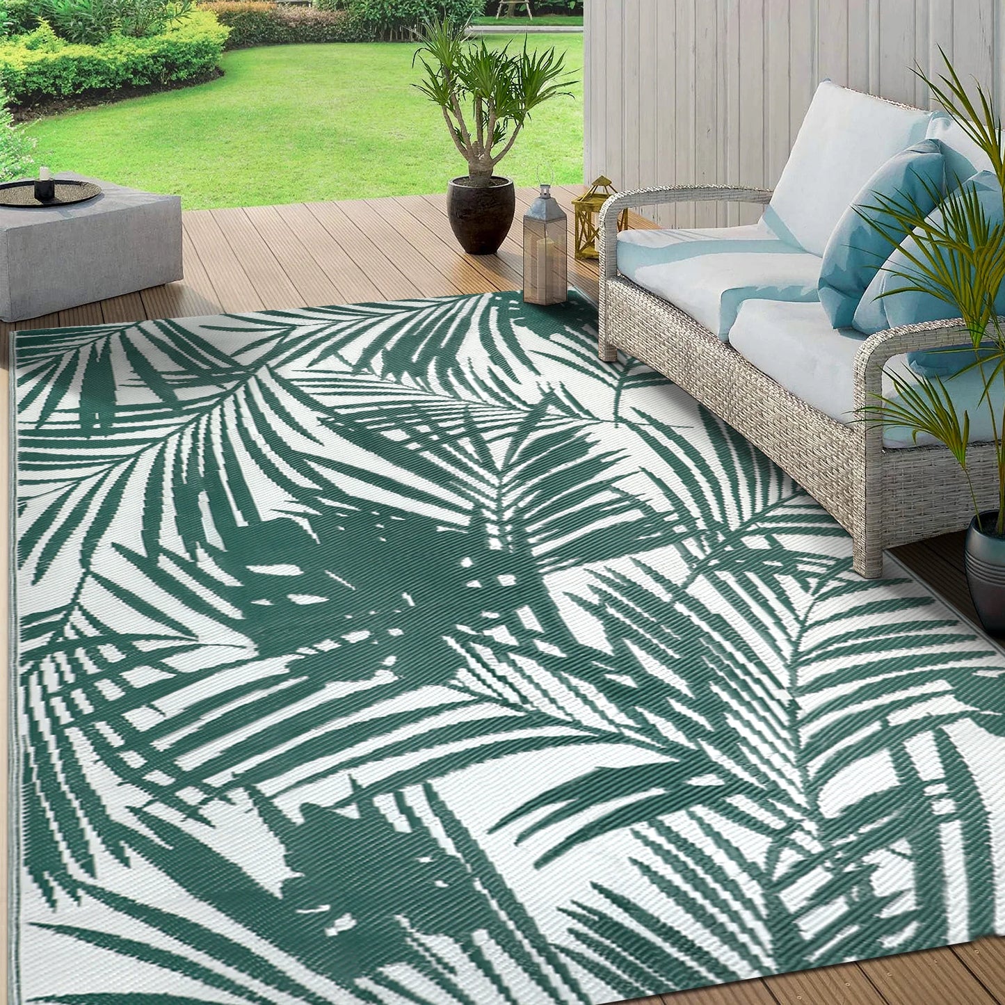 Outdoor Rug Waterproof Recycled Plastic Straw Pattern for Patio and Deck