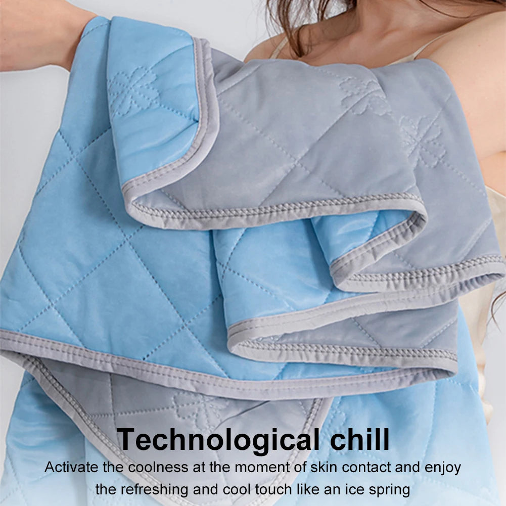 Alloet Summer Cooling Comforter Lightweight Breathable Bedding
