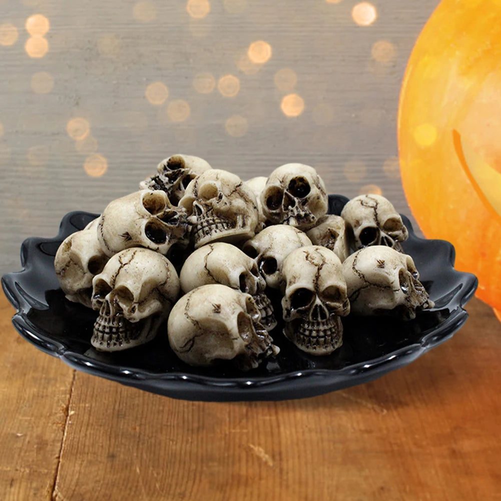 20Pcs Gothic Skull Sculptures Set For Halloween Garden Decor