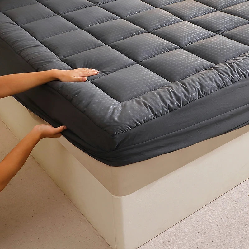 EasYum Sofa Bed Mattress Protector 360GSM Quilted Cover