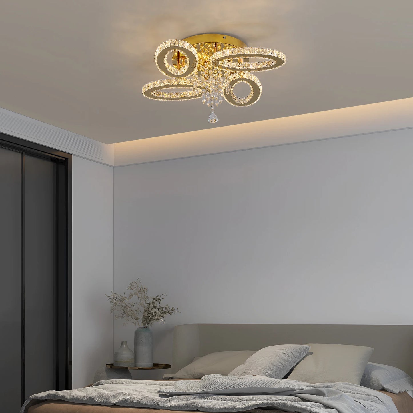 Vetrulus Crystal Chandelier Ceiling Light