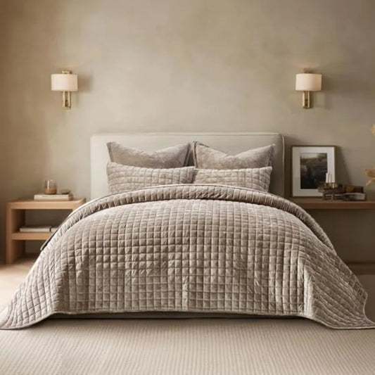 Luxury Velvet Quilt Bedding Set