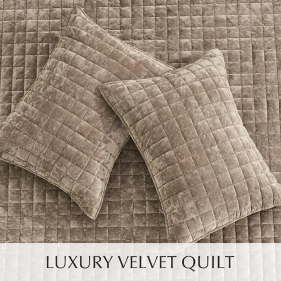 Luxury Velvet Quilt Bedding Set