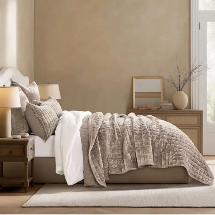 Luxury Velvet Quilt Bedding Set