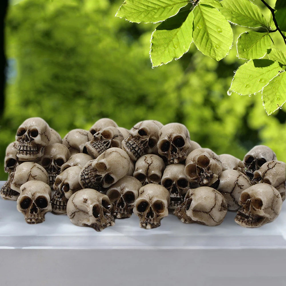 20Pcs Gothic Skull Sculptures Set For Halloween Garden Decor