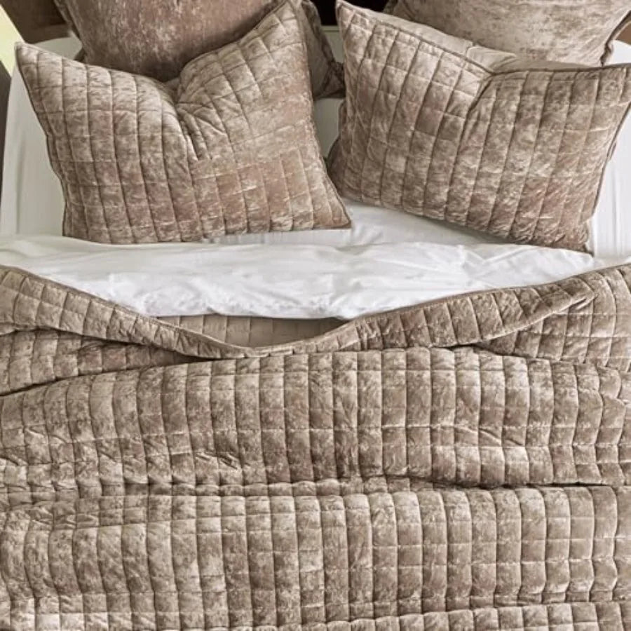 Luxury Velvet Quilt Bedding Set