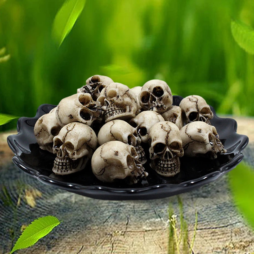 20Pcs Gothic Skull Sculptures Set For Halloween Garden Decor