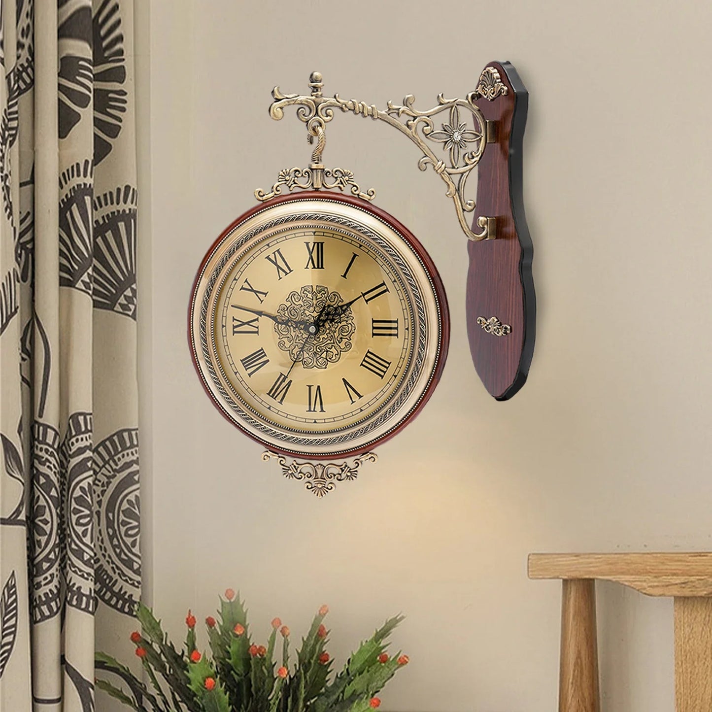 Double Sided European Alloy Wall Clock Non Ticking Silent