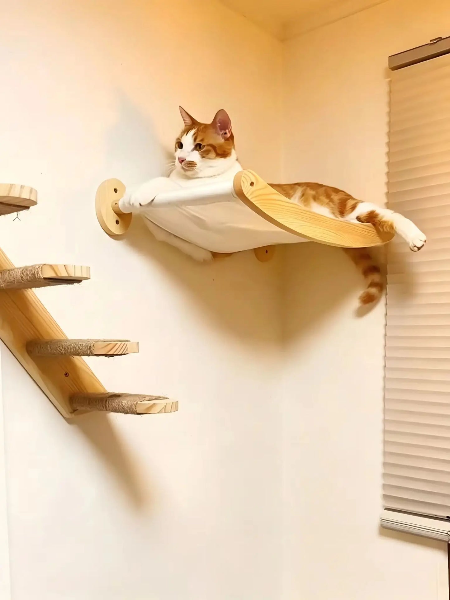 Wall Mounted Cat Rope Bridge With Sisal For Indoor Cats